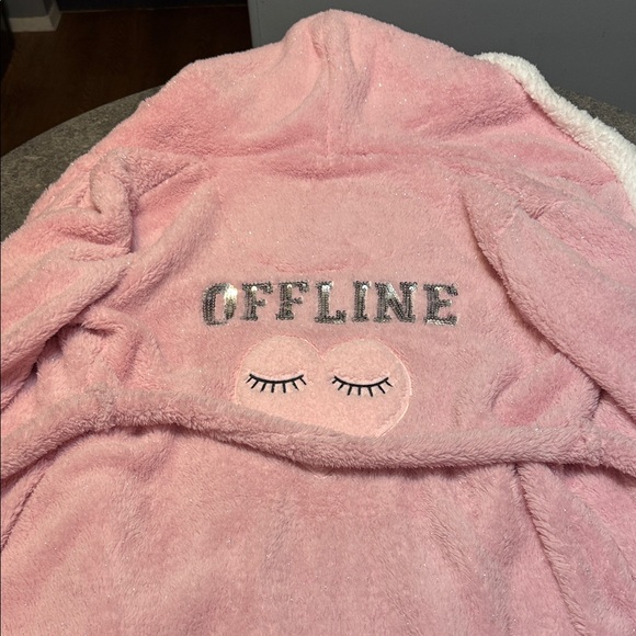 Cozy Pink Robe - Picture 3 of 3